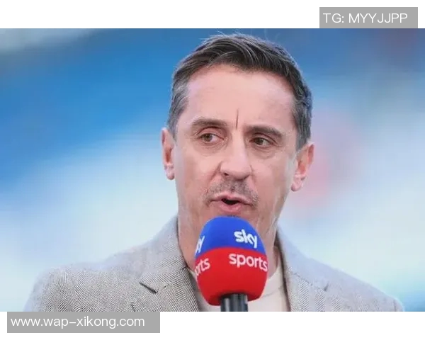 内维尔赞凯塞多为英超最佳中场卡拉格力挺赖斯更具全能与控球优势