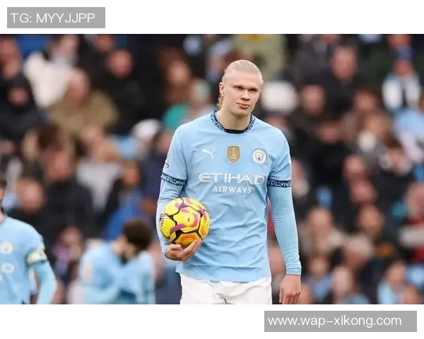 自2019-20赛季以来欧冠进球榜莱万领先哈兰德紧随其后