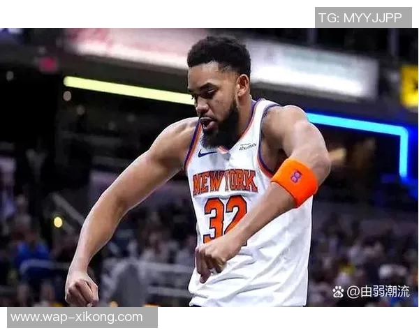 诺曼鲍威尔状态低迷14投仅4中贡献17分4篮板2抢断并有5次失误正负值为负8