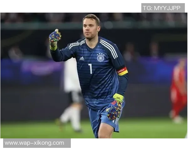 法尔克表示诺伊尔愿意为德国队回归参加世界杯争夺战