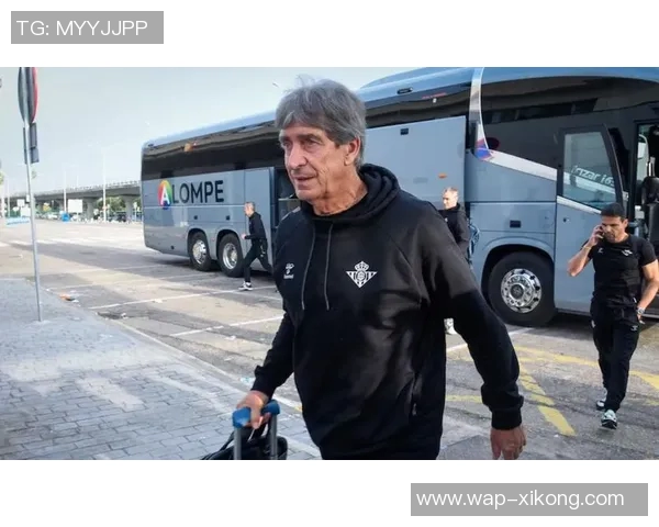 西甲10月最佳主帅候选人分析阿隆索佩莱格里尼与伊尼戈佩雷斯的表现与前景