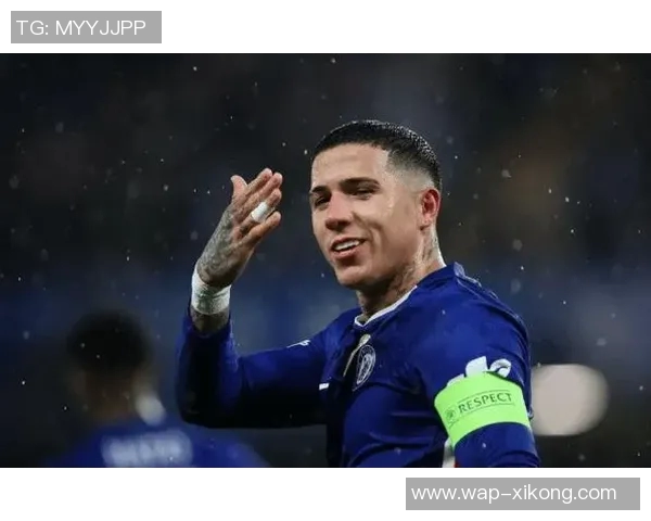 埃斯特旺打入欧冠首球荣膺切尔西5-1阿贾克斯最佳球员