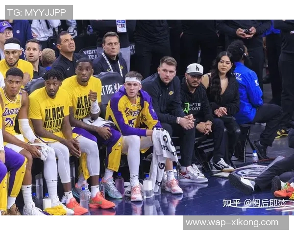 文森特解析与首发默契之道聚焦防守与组织为东契奇和里夫斯开辟空间 文森特解析与首发默契之道聚焦防守与组织为东契奇和里夫斯开辟空间