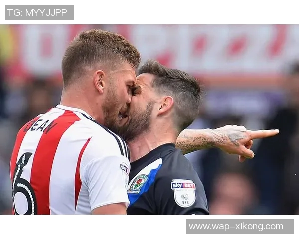 马威谈与布克的默契提升期待在比赛中更好地配合与理解