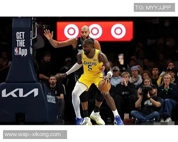 11月29日NBA最佳球员评选结果揭晓里夫斯荣获殊荣