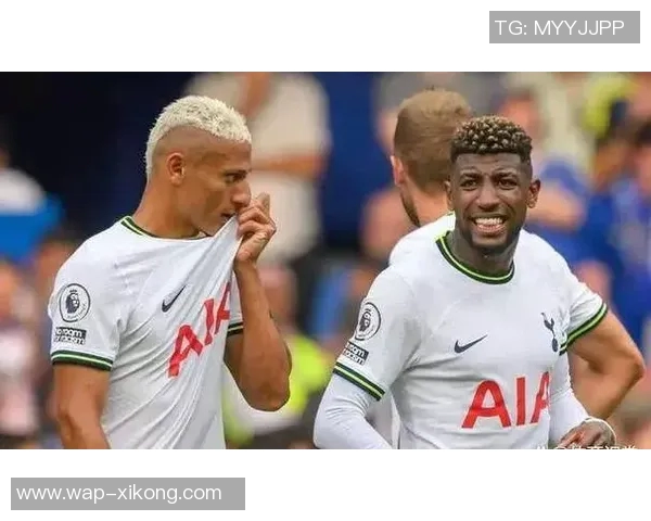 埃默森谈米兰负面新闻多于C罗留队非明智之举 埃默森谈米兰负面新闻多于C罗留队非明智之举